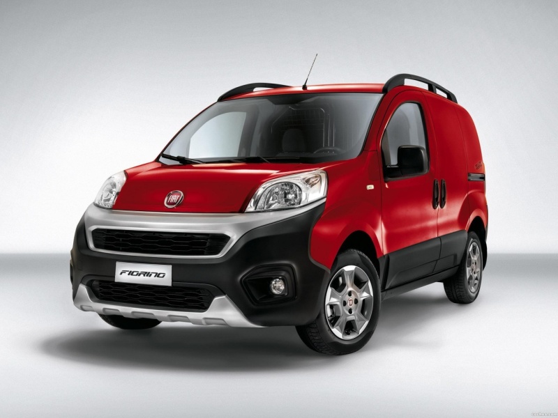 fiat_fiorino-adventure-2016_r1